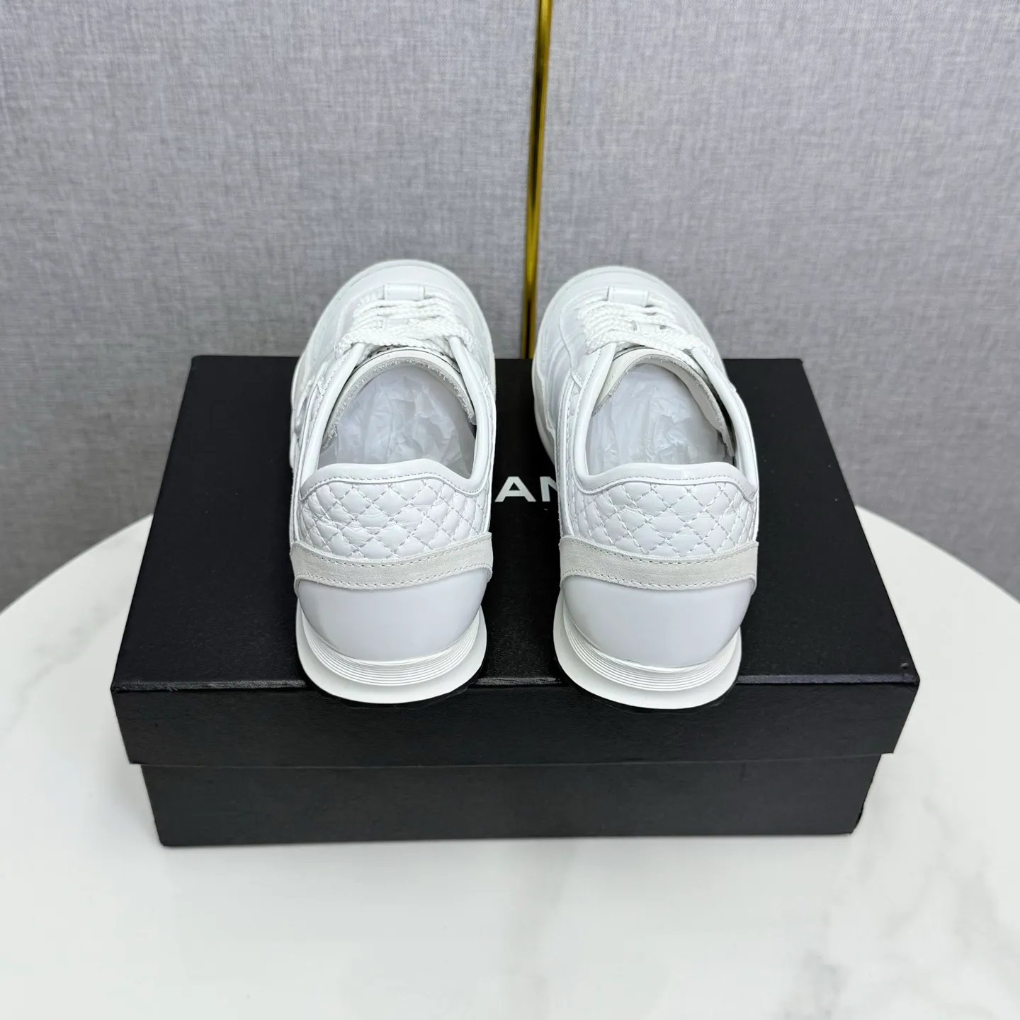 👟👟Ex-factory price 560👟👟Chanel Panda Shoes! 2025 counter's top casual sports shoes. This classic design; the upper is electro-embroidered with a variety of techniques; the outsole is fashionable and sporty; the unusual inclusion of a variety of color matching elements... The diversified mix and match is very good-looking and versatile, and can be used for leisure, fashion, sports, and outdoor... ꫛꫀꪝ Go➫ Materials: ❶Upper made of: original imported first-layer silk cowhide + original waterproof cloth + original first-layer cowhide ❷Inner lining: Original Yangli+wang ❸ Outsole based on: Original TPU combination outsole Counter boutique packaging complete set for women 35–41